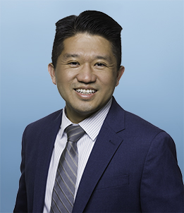 Kenneth Tai，医学博士